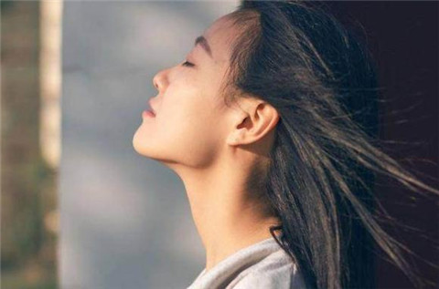 如何让女生主动找你聊天?这2技巧很管用 如何让女生主动找你聊天?这2技巧很管用第2张